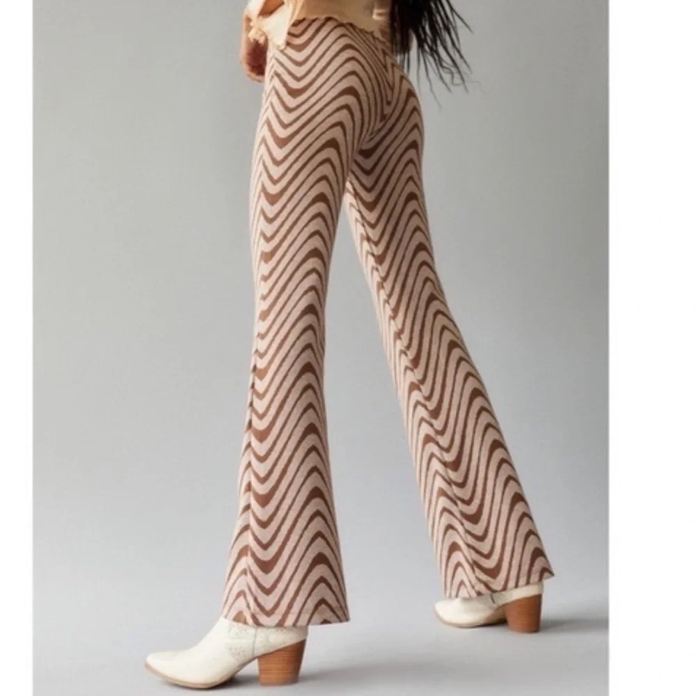 Urban Outfitters Bryn Pull-On Pant - Picture 2 of 5